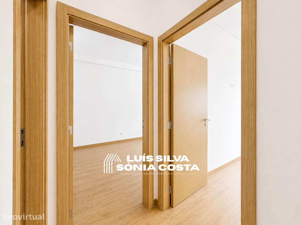 Apartamento T3 Completamente Remodelado | Elevador | Varandas |...-23