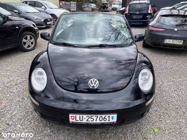 Volkswagen New Beetle - 3