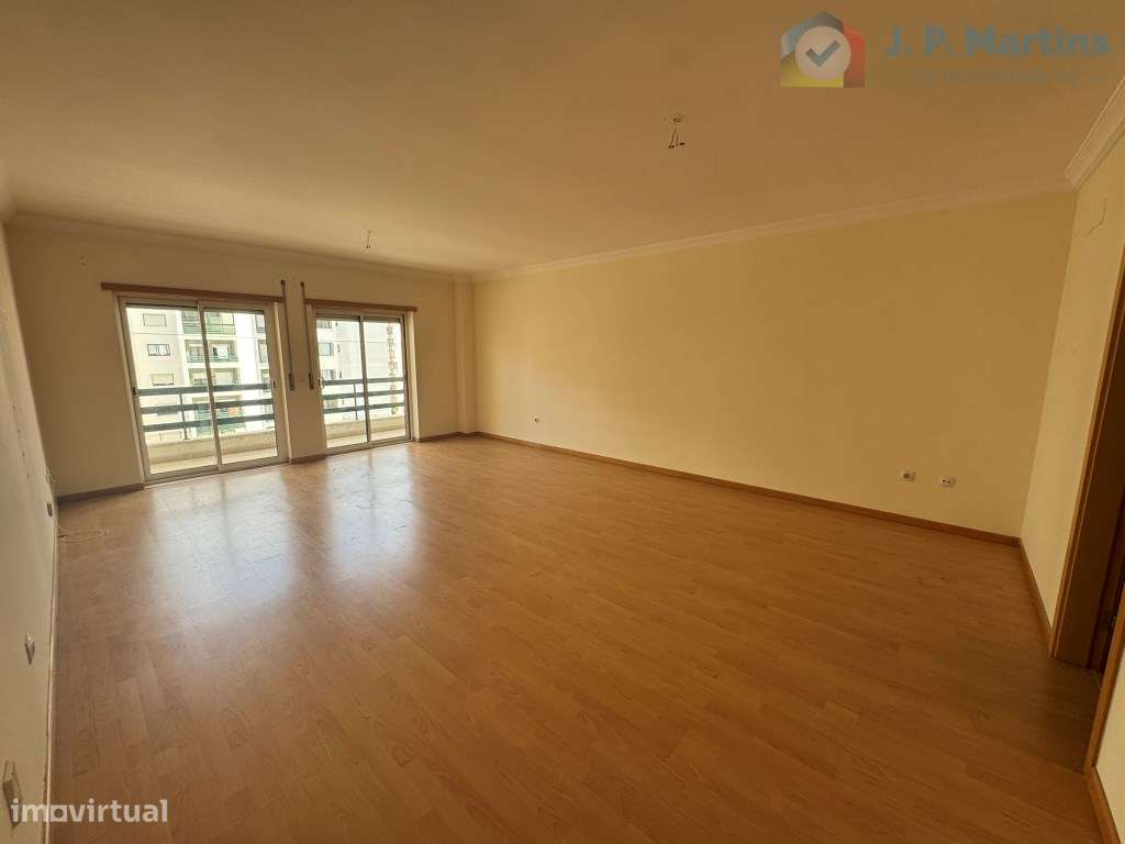 T3 c/ parqueamento e arrecadação, Lavradio (Barreiro)-7