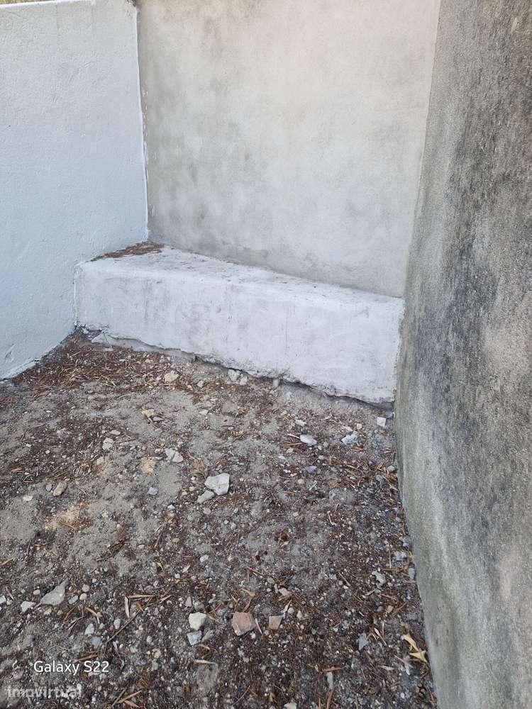 T2 no 3º Andar com 3 Jardins, Elevador, Coz.Equipada Lx-42