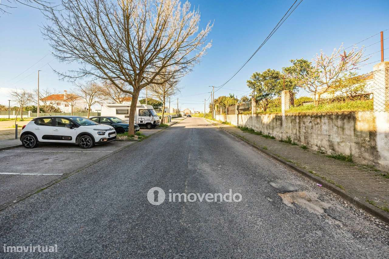 Apartamento T4 Duplex, com estacionamento e arrecadação, no Barreiro-55