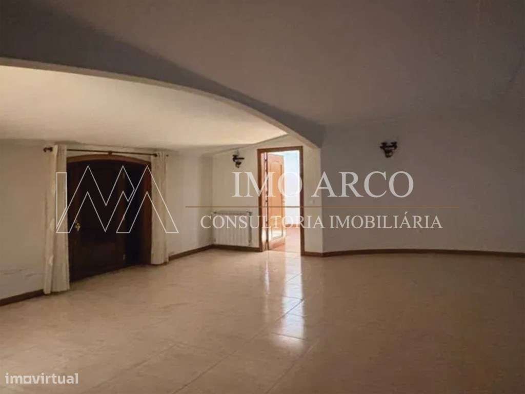 Quinta, com Moradia, Piscina e Adega-9