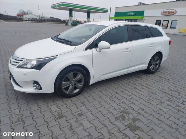 Toyota Avensis 1.8 Business Edition - 1