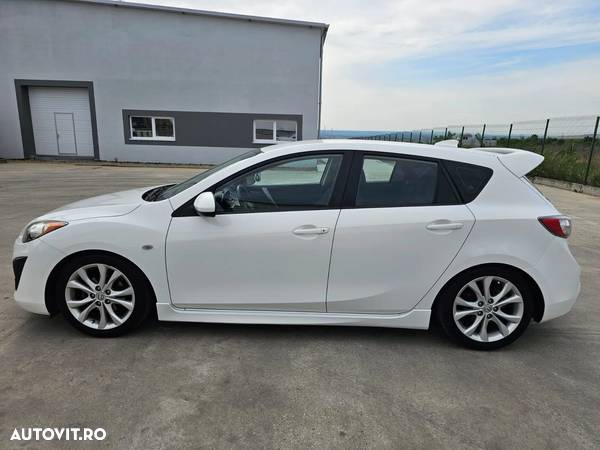 Mazda 3 1.6 MZR 90th Anniversary - 9