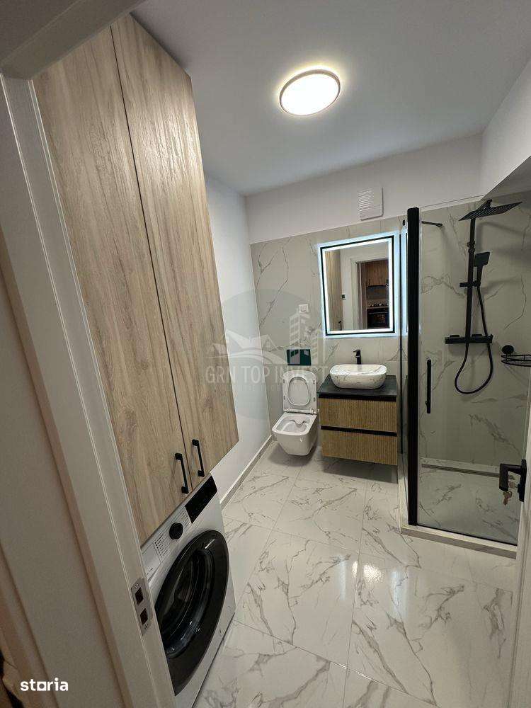 Apartament de LUX 2 camere terasa si parcare - Imagine principală: 4/5