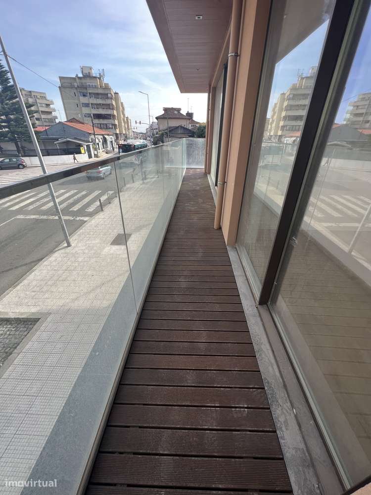 T2 - Matosinhos - Com Lugar de Garagem e Arrumo-6