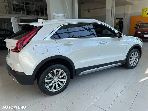 Cadillac XT4 350T AWD Premium Luxury - 3