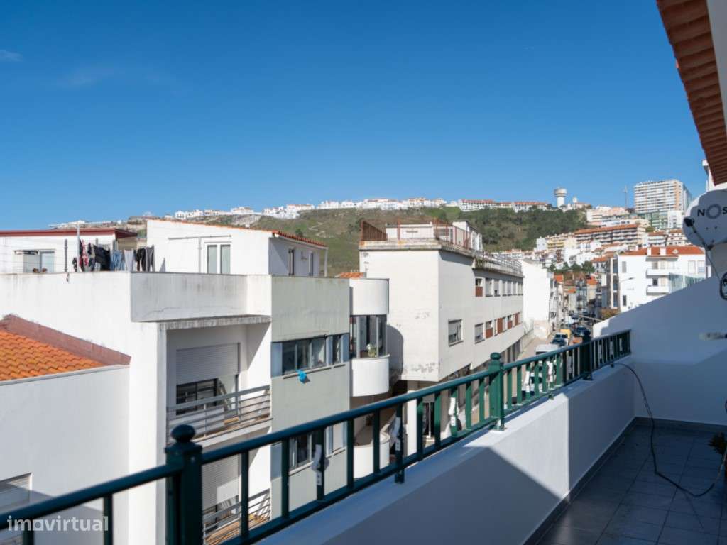 Apartamento T2+1 com Vista Mar a 2 passos da praia da Nazaré-27