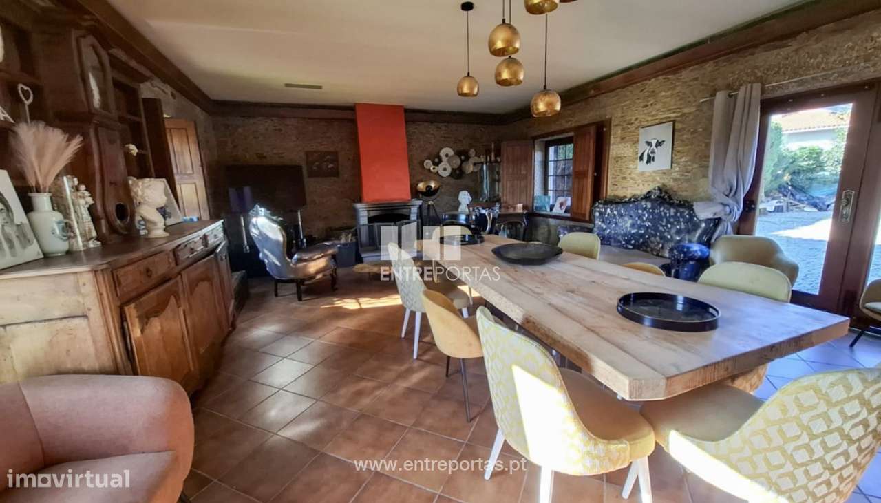 Venda de Moradia V4 com piscina e jardim, Balazar, Póvoa de Varzim - Grande imagem: 5/34