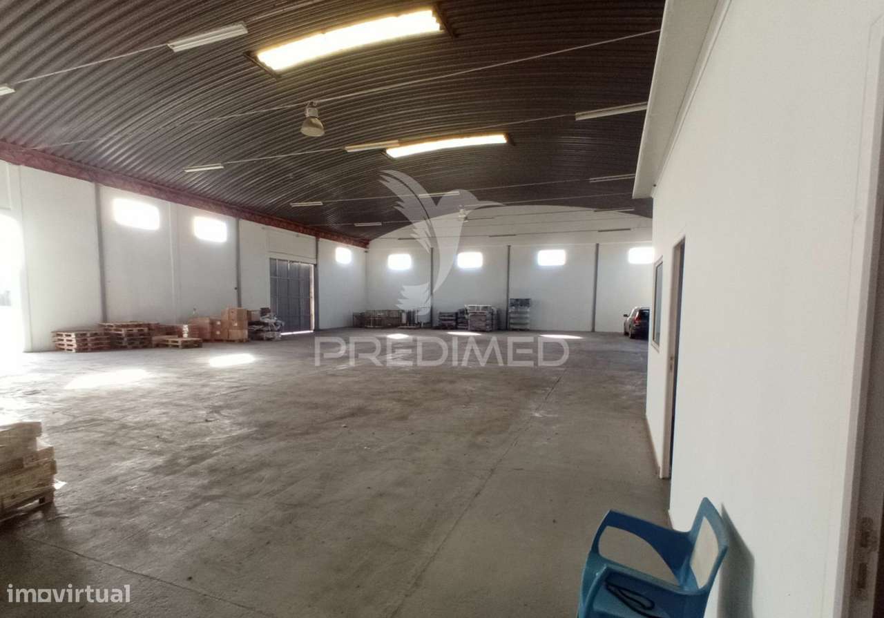 Armazém - Zona Industrial de Alter do Chão - Grande imagem: 3/15