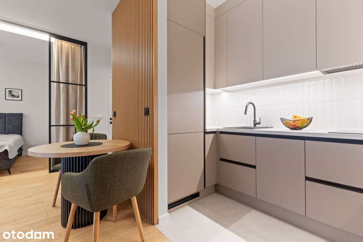 Ekskluzywne 40 m² z dużą loggia w Chmielna Duo - Widok 6