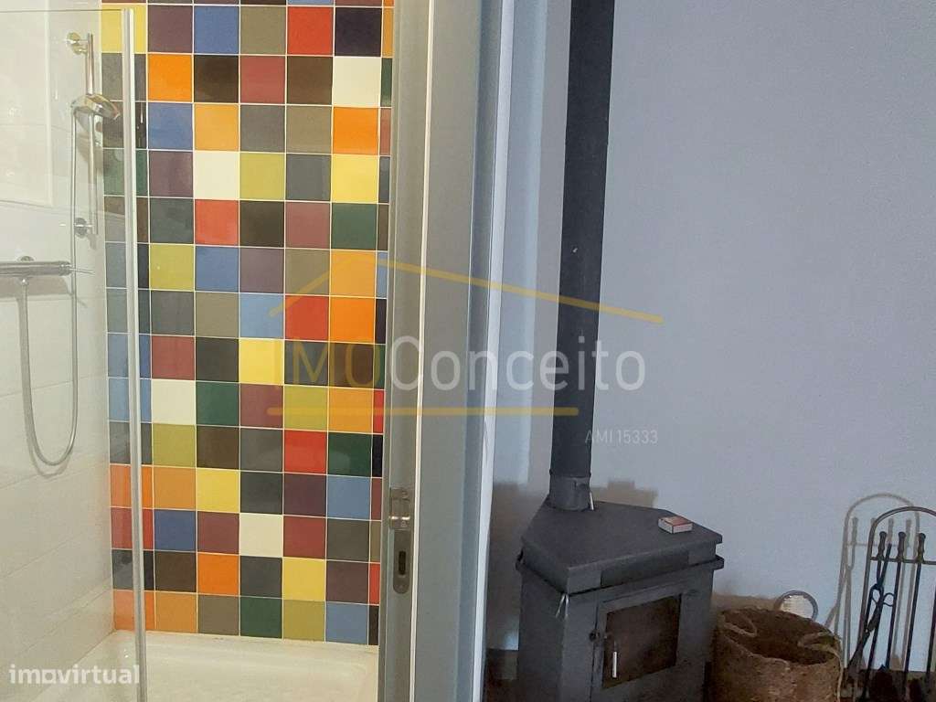 Alojamento local|| Moradia T3|| 2 pisos|| Castanheira de pera||-30