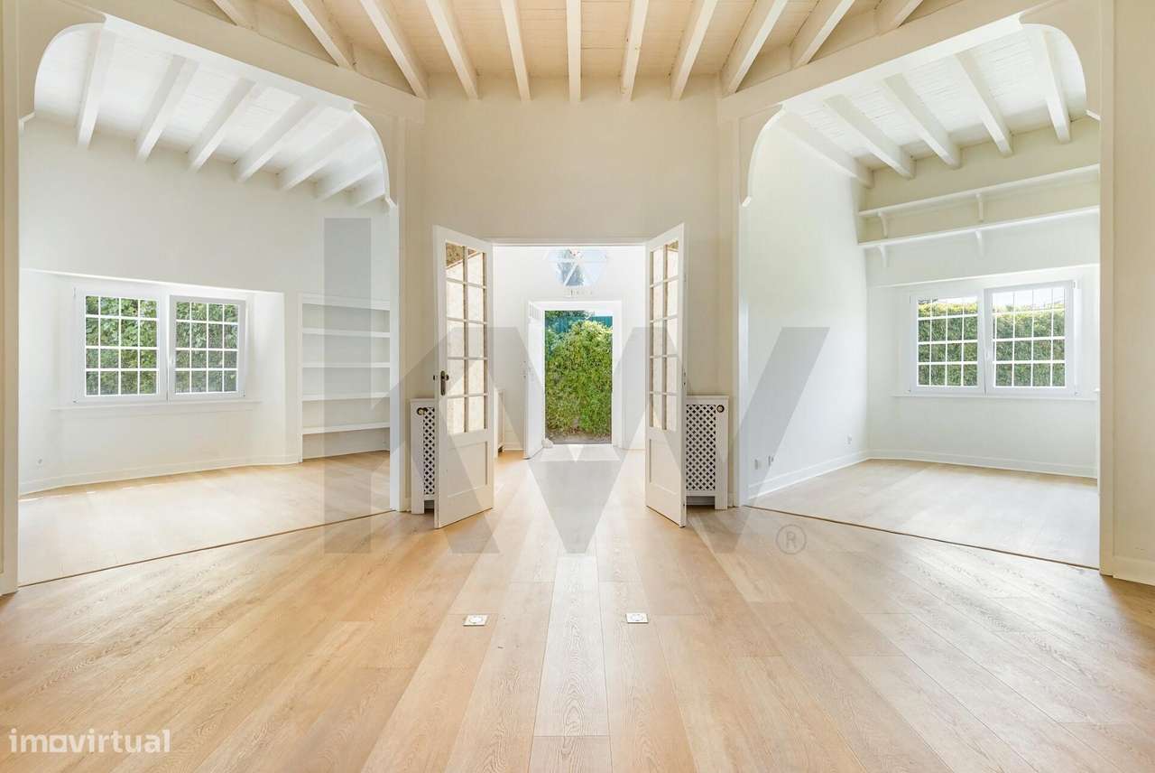 Exclusivo Chalé Octogonal dos Anos 40 no Coração do Triângulo Dourado - Grande imagem: 4/60