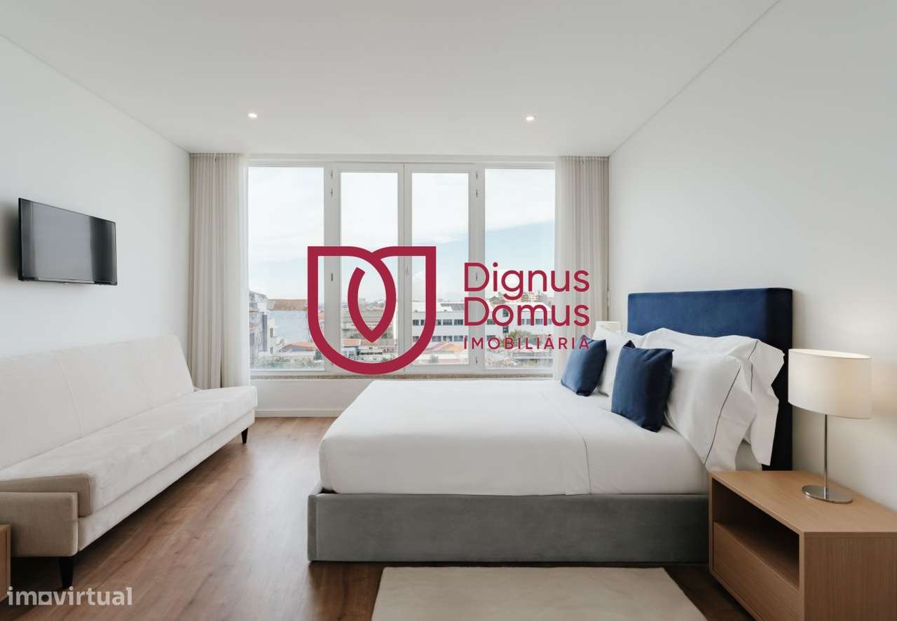 Investimento - T0 com gestão AL no coração do Porto-1