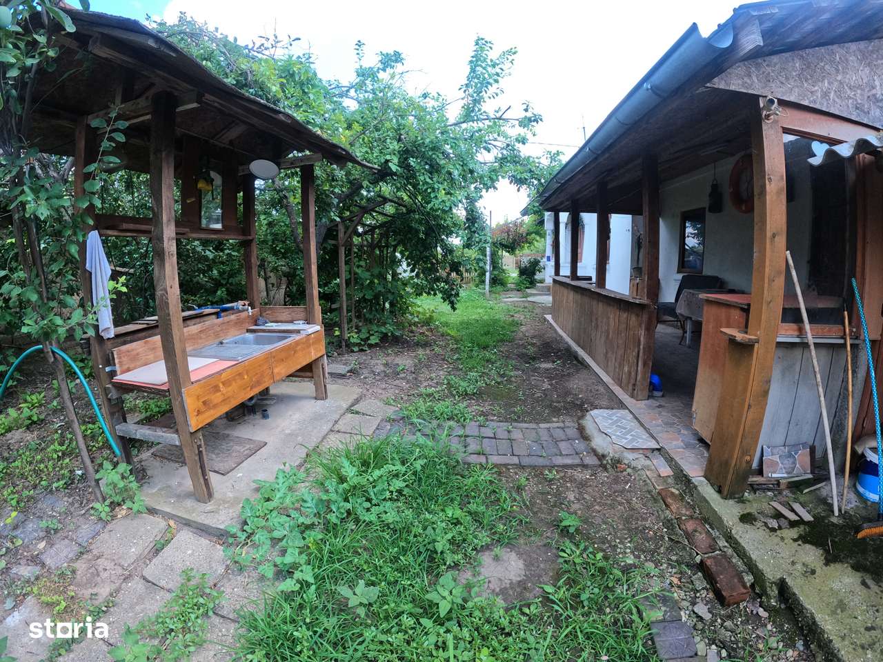 Casa si teren in comuna Vedea-8