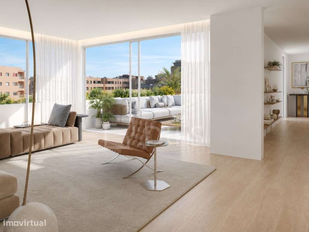 Brito Capelo 1023-5