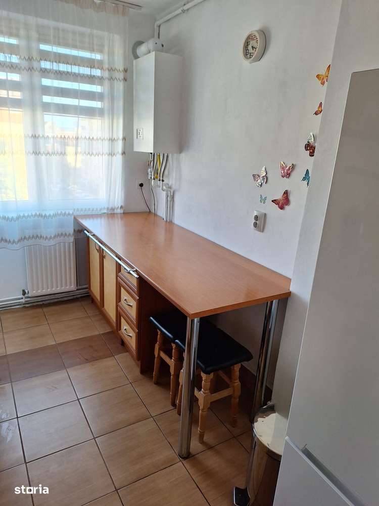 Inchiriez apartament 2 camere, etaj 4 Terezian - Imagine principală: 3/12