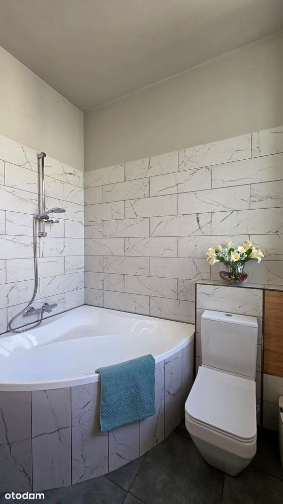 Funkcjonalne 3pokojowe w zrewitalizowanej kamienicy.-8