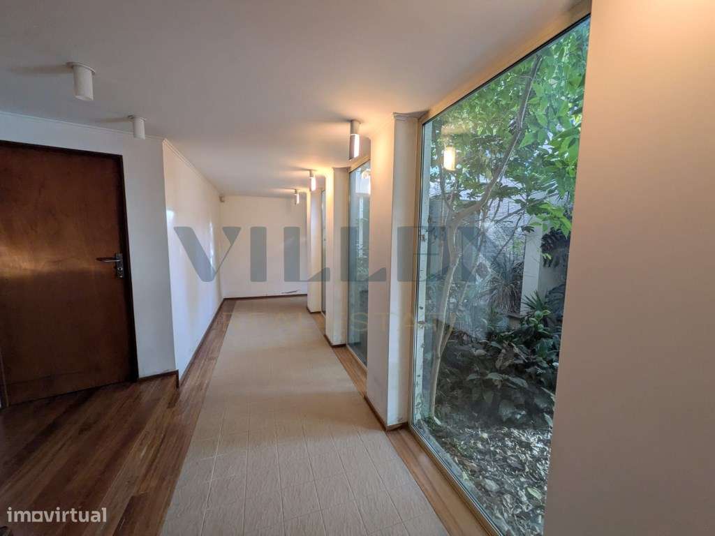 Moradia T5 de Luxo em São Romão do Coronado-10