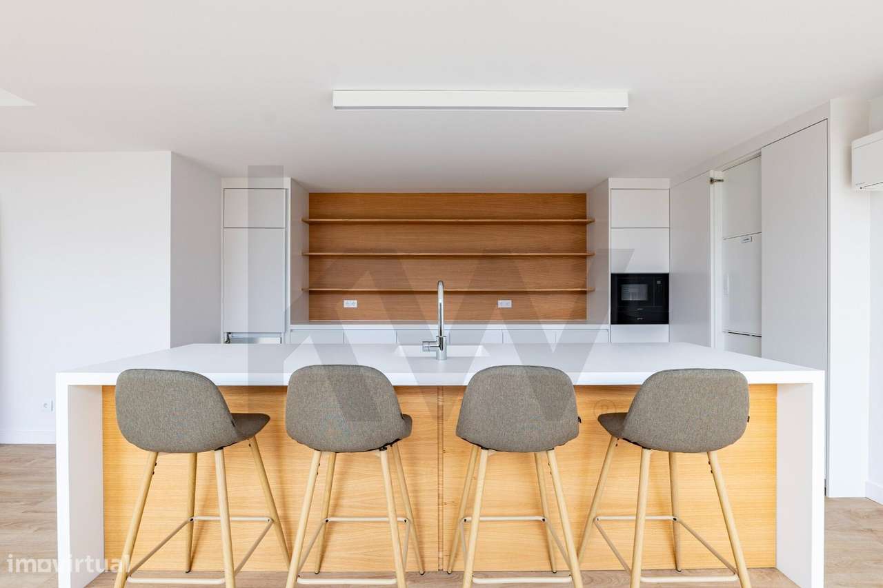 Apartamento T4 com Jardim e Piscina na Parede – Cascais-41