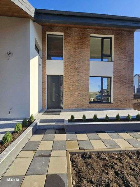 Complex de Vile-Exclusivist Bucium-Visan, teren 700 mp, circuit inchis - Imagine principală: 4/8