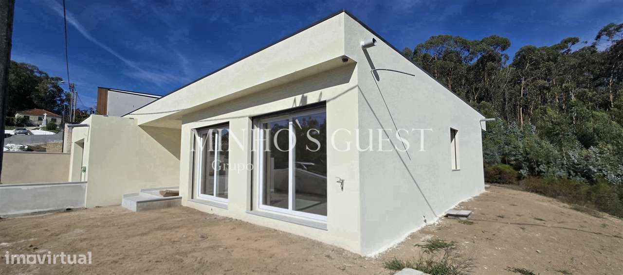 Moradia Individual V3 Nova c/ Piscina, Churrasqueira e Jardim em Espin-24