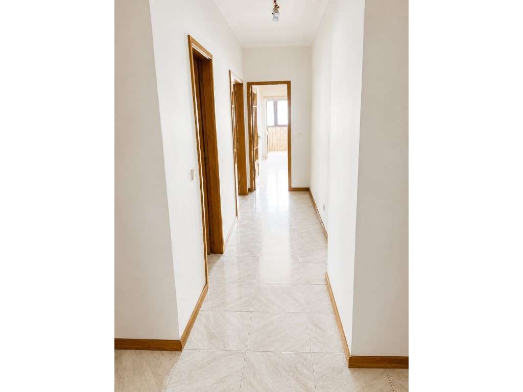 Apartamento T3 com garagem em Canidelo-15