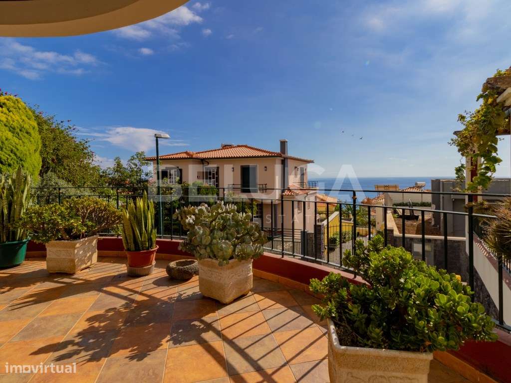 MORADIA T4 COM QUINTAL || URBANIZAÇÃO 'QUINTA DO FAIAL' (FUNCHAL)-19