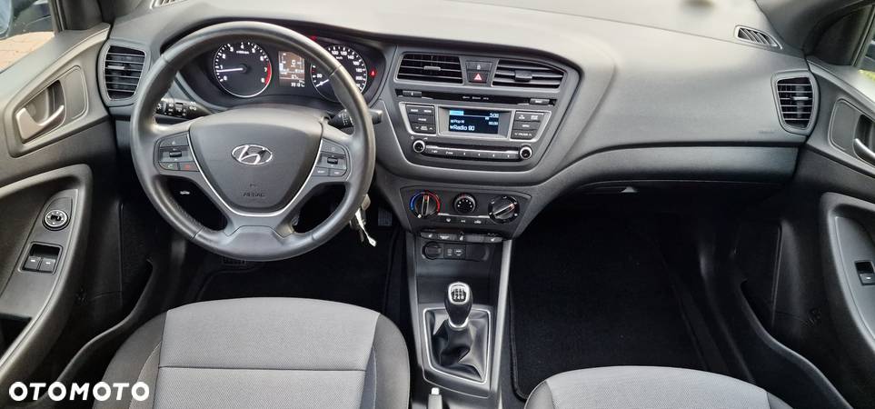 Hyundai i20 1.2 BlueDrive Comfort - 9