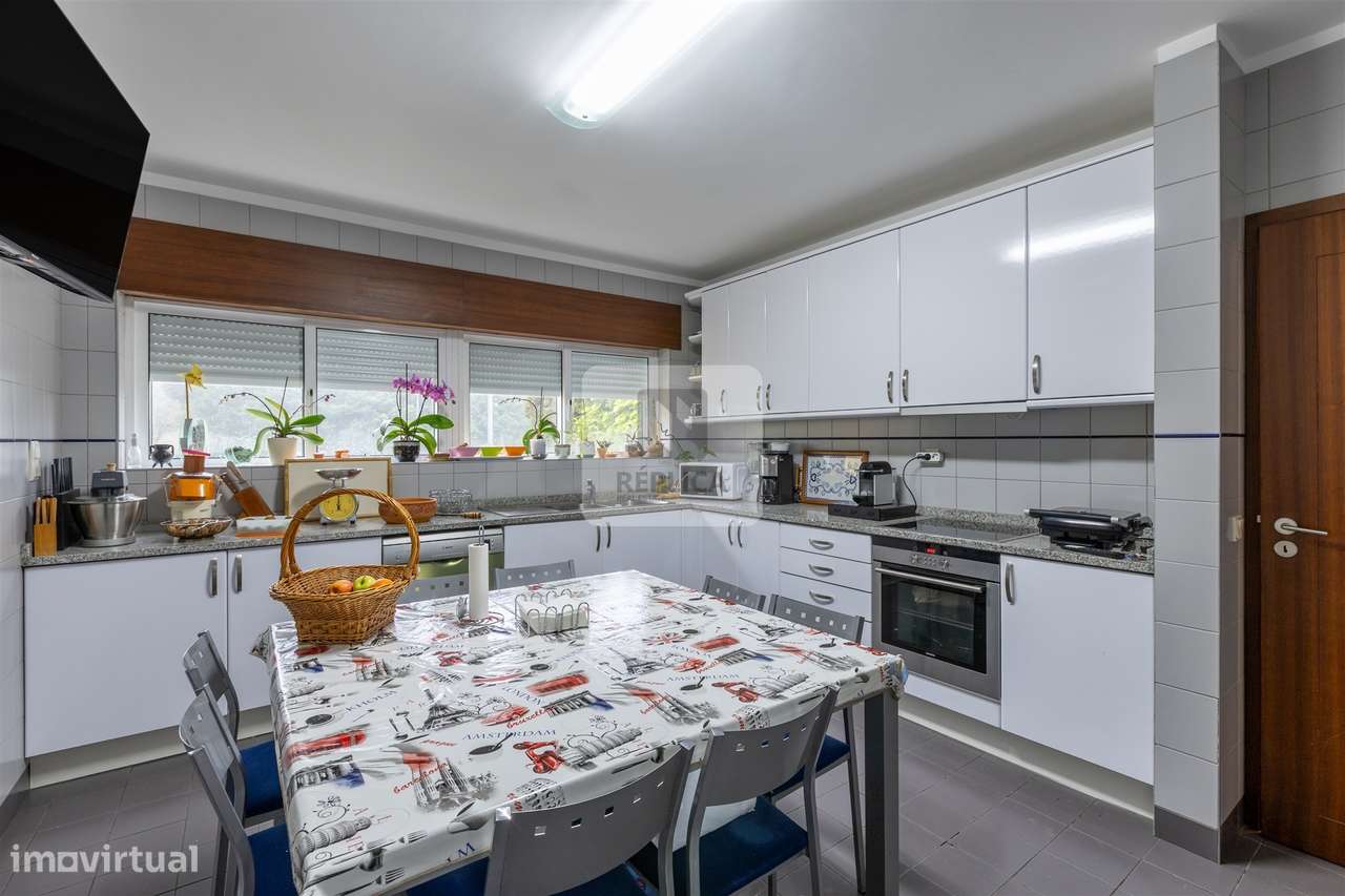 Moradia T5 com jardim e garagem | Senhora da Hora, Matosinhos-13