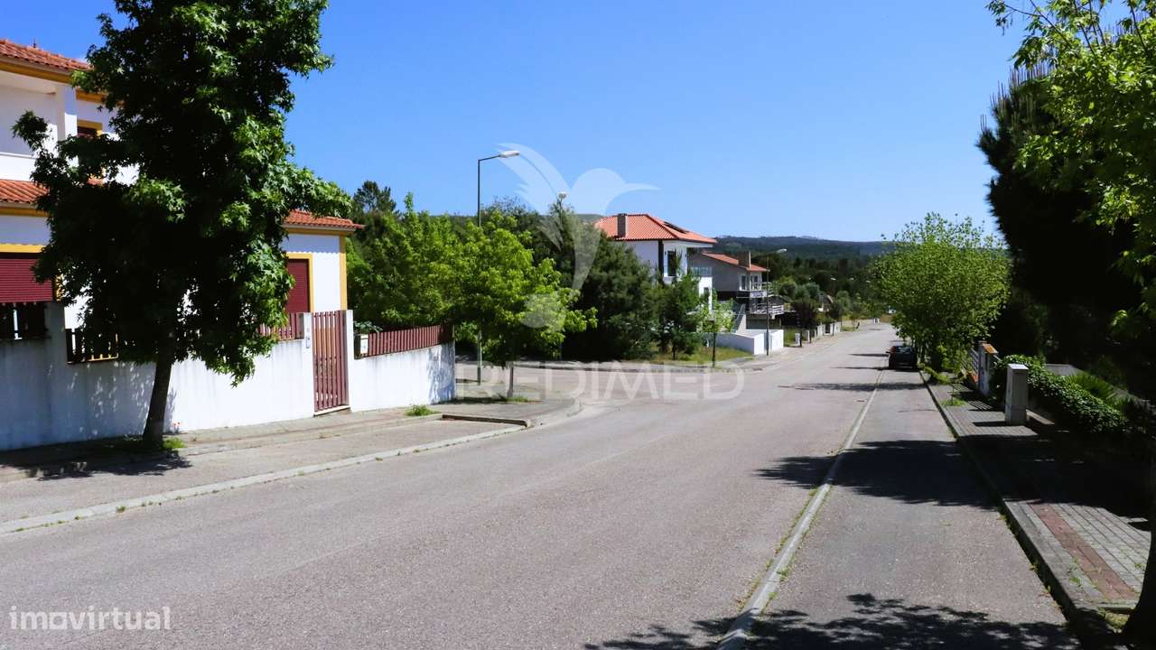 Lote para construção de moradia unifamiliar - Grande imagem: 2/9