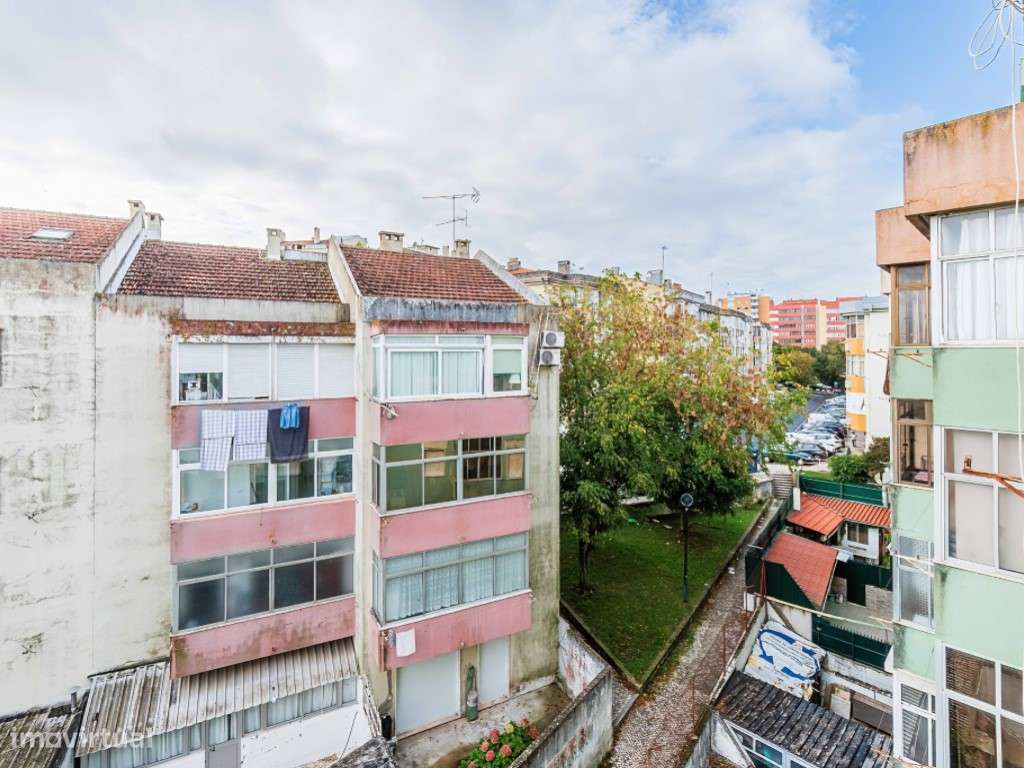 T3 Totalmente Remodelado - Avenida D. José I, Amadora-53