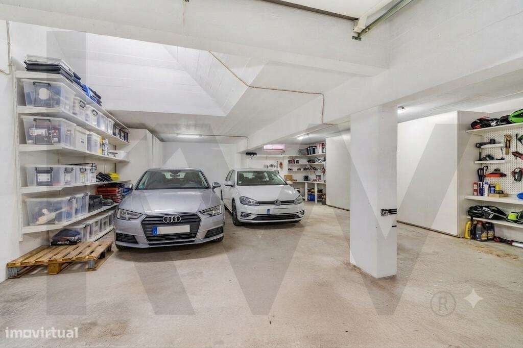 Penthouse T3 com Terraço de 165m2 , Vista Mar e Garagem-37