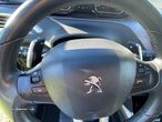 Peugeot 2008 1.2 PureTech Allure EAT6 - 17