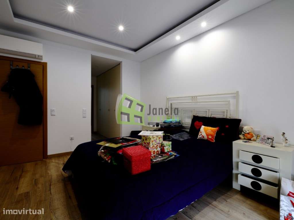 Moradia Isolada T4, com Garagem , Alhos Vedros-13