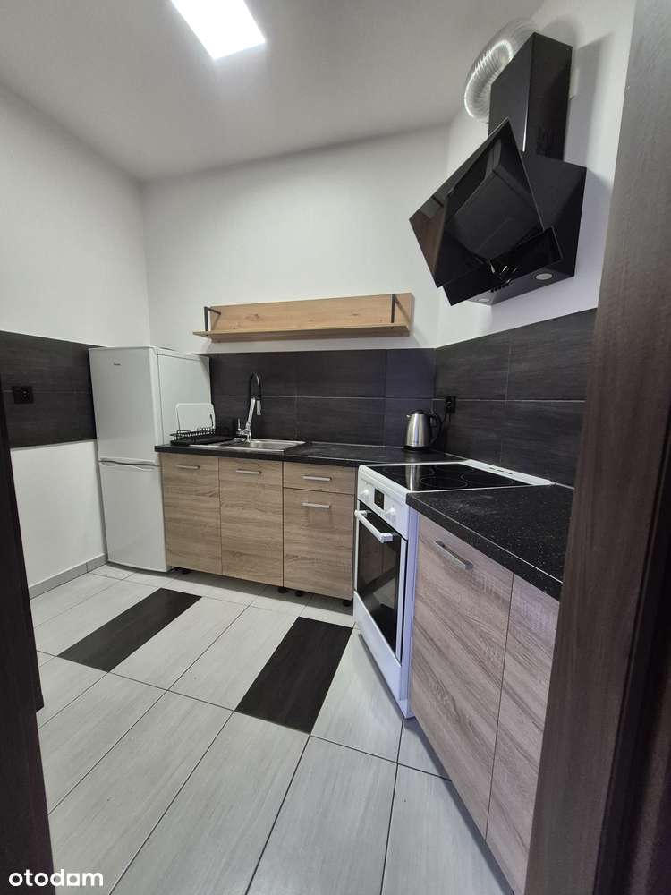 Funkcjonalna kawalerka z balkonem i osobną kuchnią | BliskoPKP - Pełny obrazek: 4/11