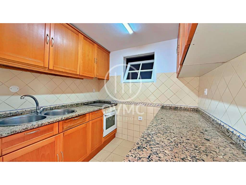 Moradia T2+1 em Mem Martins com logradouro - Grande imagem: 5/28