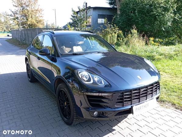 Porsche Macan - 1