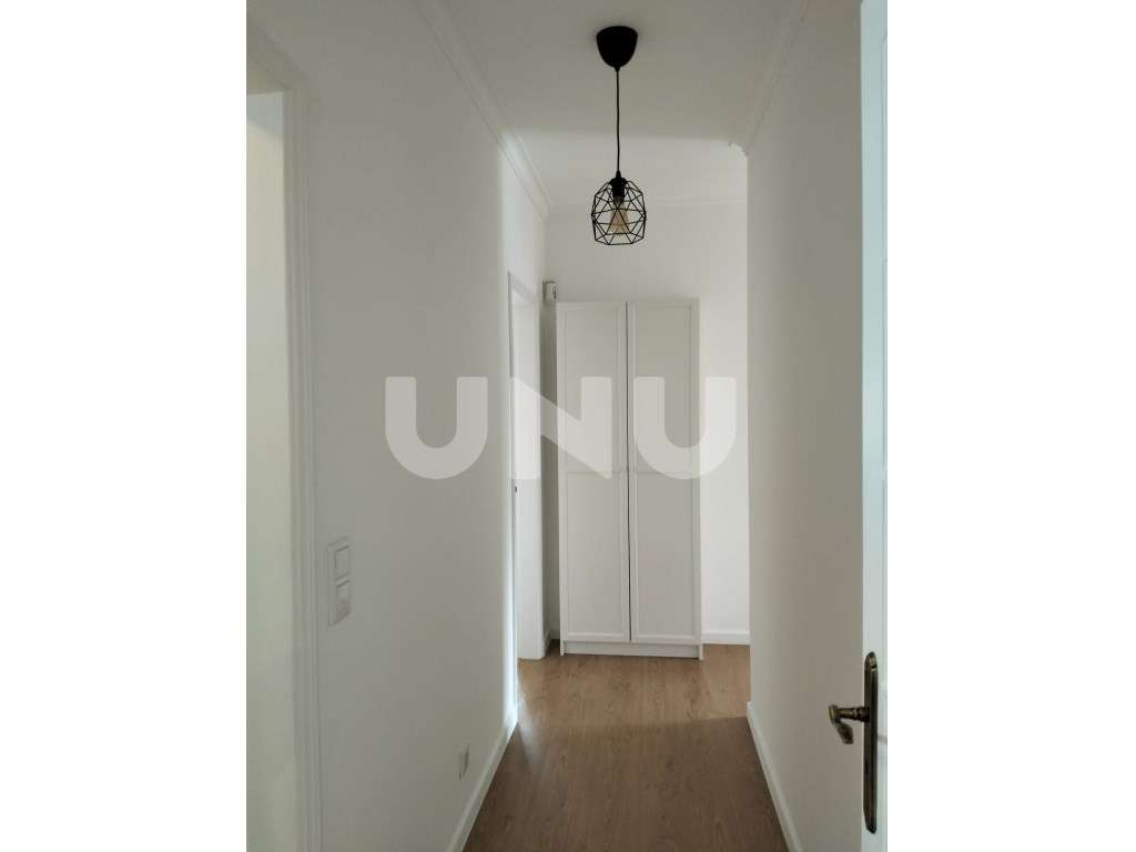 Apartamento T3 com boas áreas, em São Marcos, com suite e lareira-23