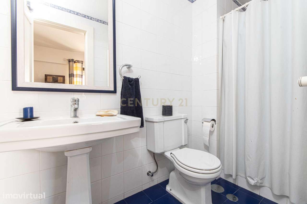 Apartamento T6 Único com Varandas Envolventes | Parque das Nações-41