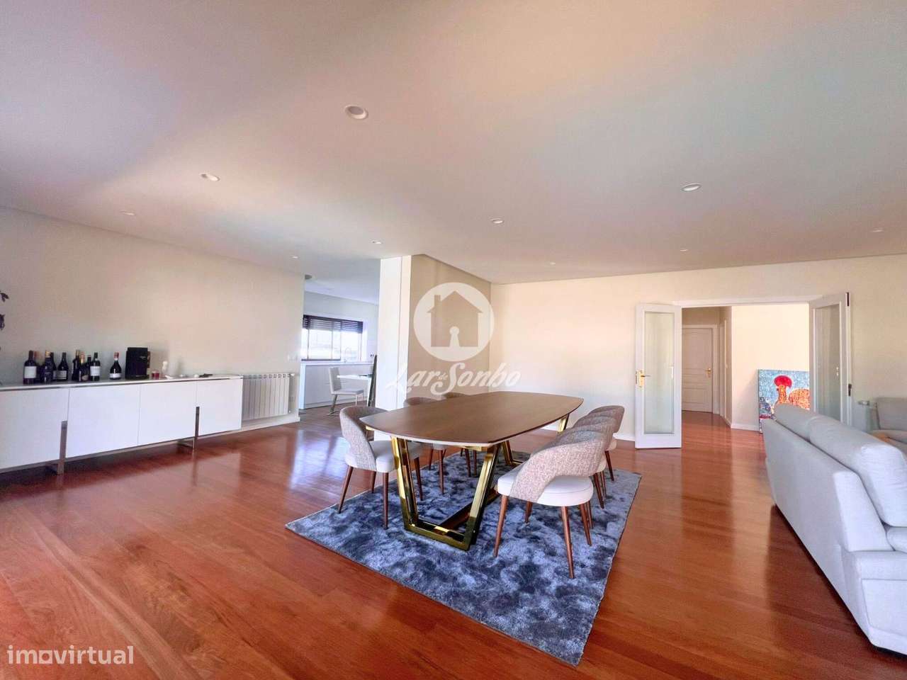 Moradia com acabamentos de Luxo - Grande imagem: 5/31