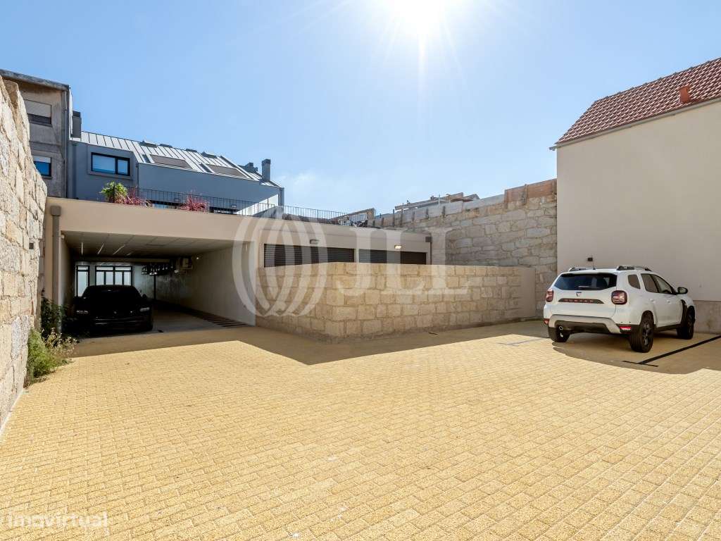 Apartamento T1+1, com varanda e estacionamento, em Matosinhos-28