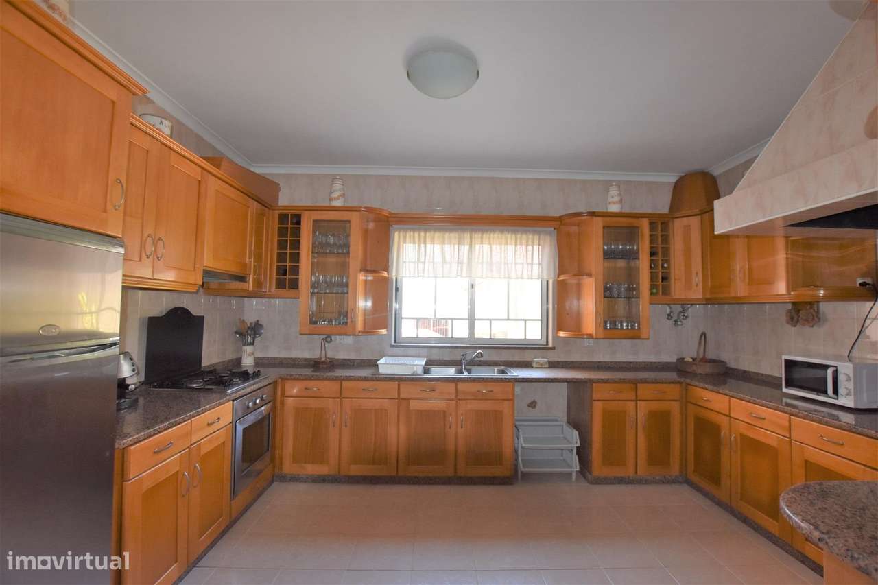 Moradia T4 Independente em Bustos - Grande imagem: 5/29