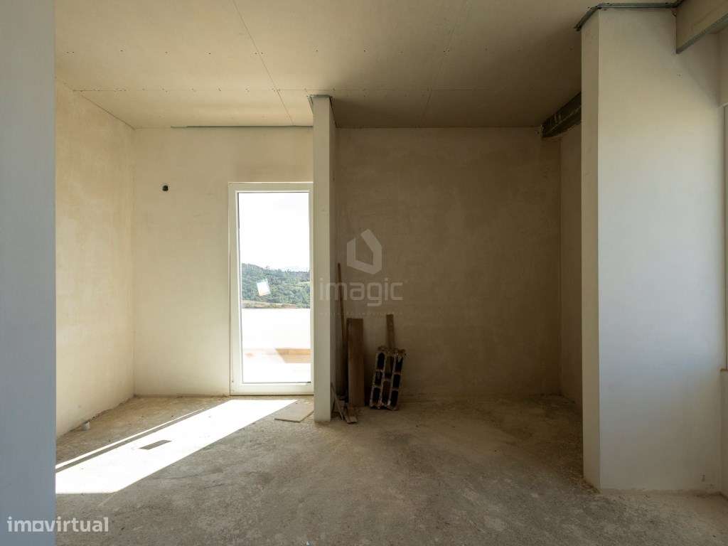 Moradia T4 nova com piscina e de Design moderno, em Mafra.-25