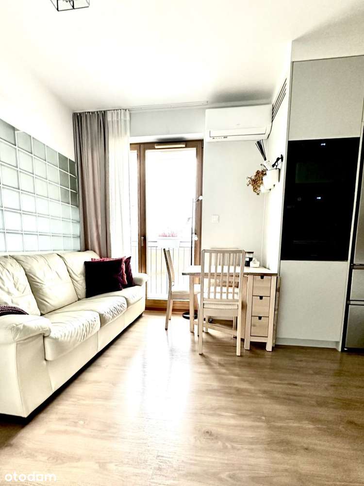 Do wprowadzenia•3 pokoje•2 łazienki•Balkon•Garaż-6