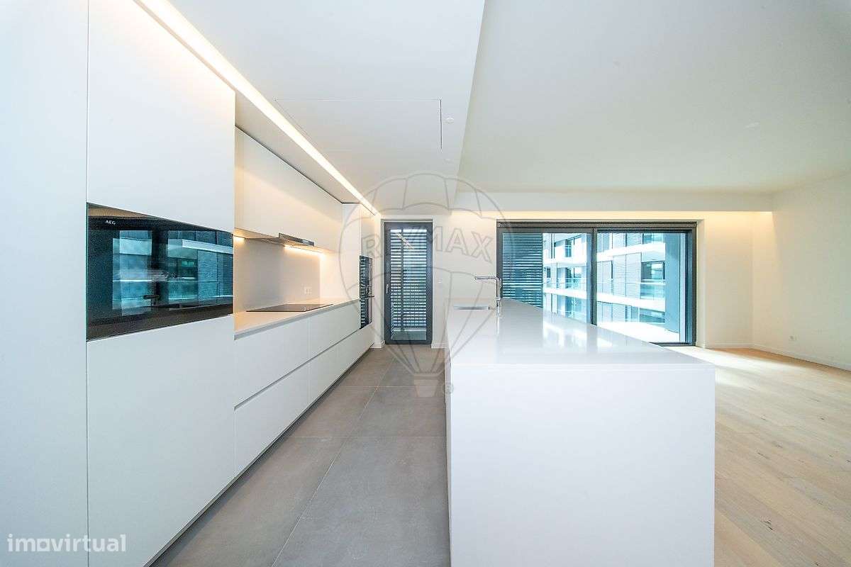 Apartamento T2 para arrendamento - Grande imagem: 4/32