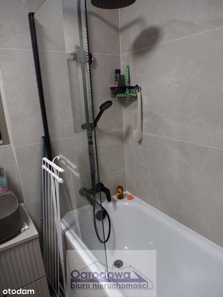 Nowe mieszkanie przy metrze.-12