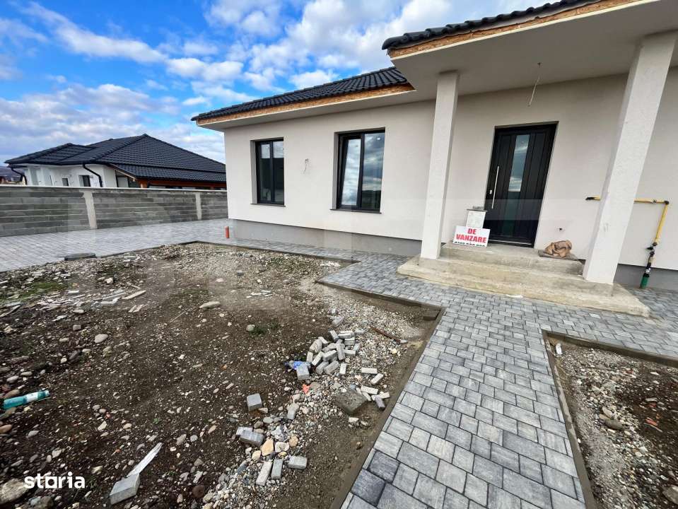 Casa individuala cu 5 ari teren, semifinisata, zona Aerodrom Unirea - Imagine principală: 4/13