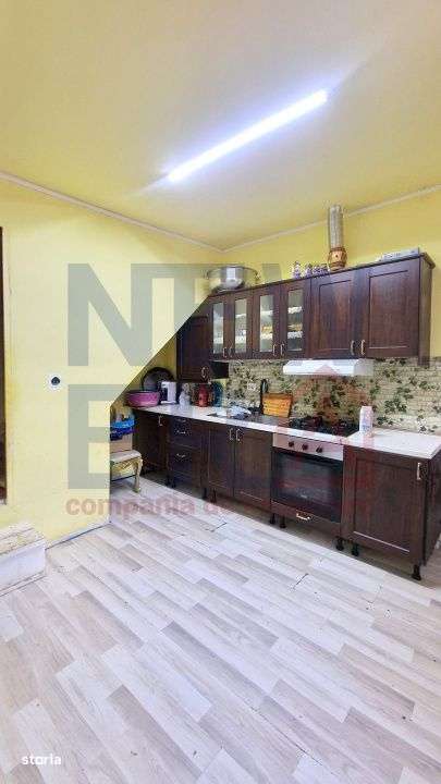 Casa in zona Andronache – 120 mp utili, 5 camere, curte libera de 30 - Imagine principală: 4/15