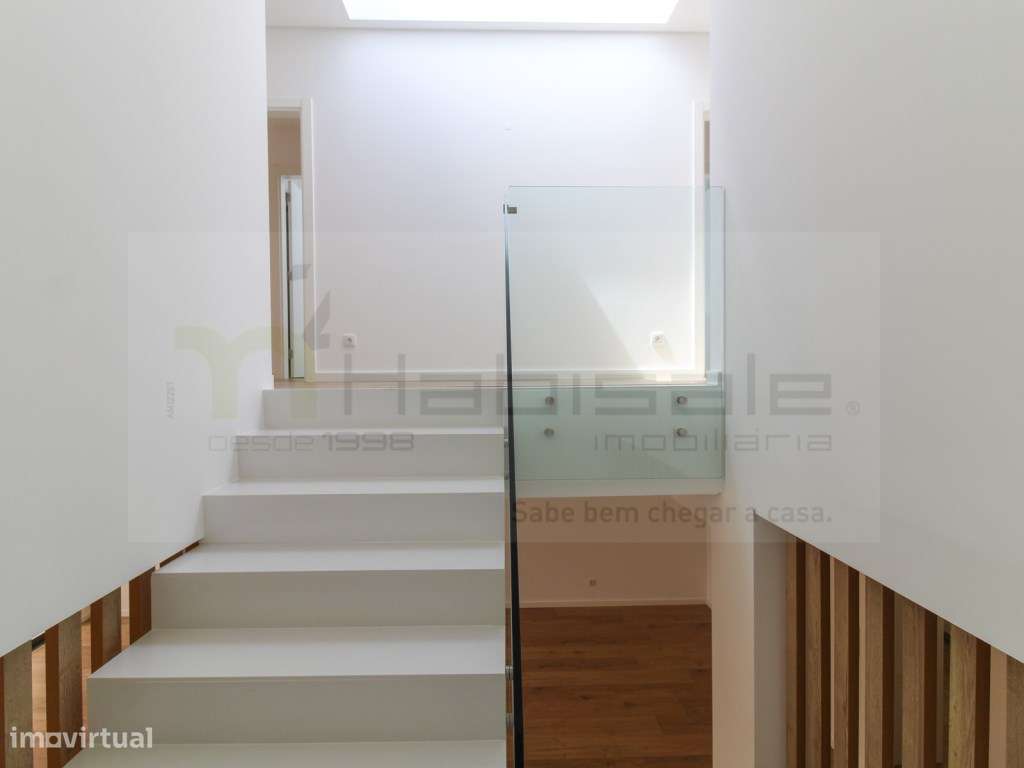 Moradia T4 em condomínio fechado em Loures, com piscina!-26